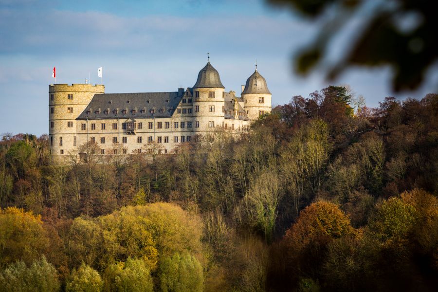 Die Wewelsburg im Herbst (Bild: André Heinermann für das Kreismuseum Wewelsburg)